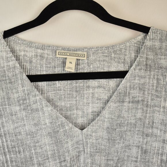 Dana Buchman NWT Silver and Grey Textured Blouse & Cardigan Set Size X-Large - Picture 3 of 16